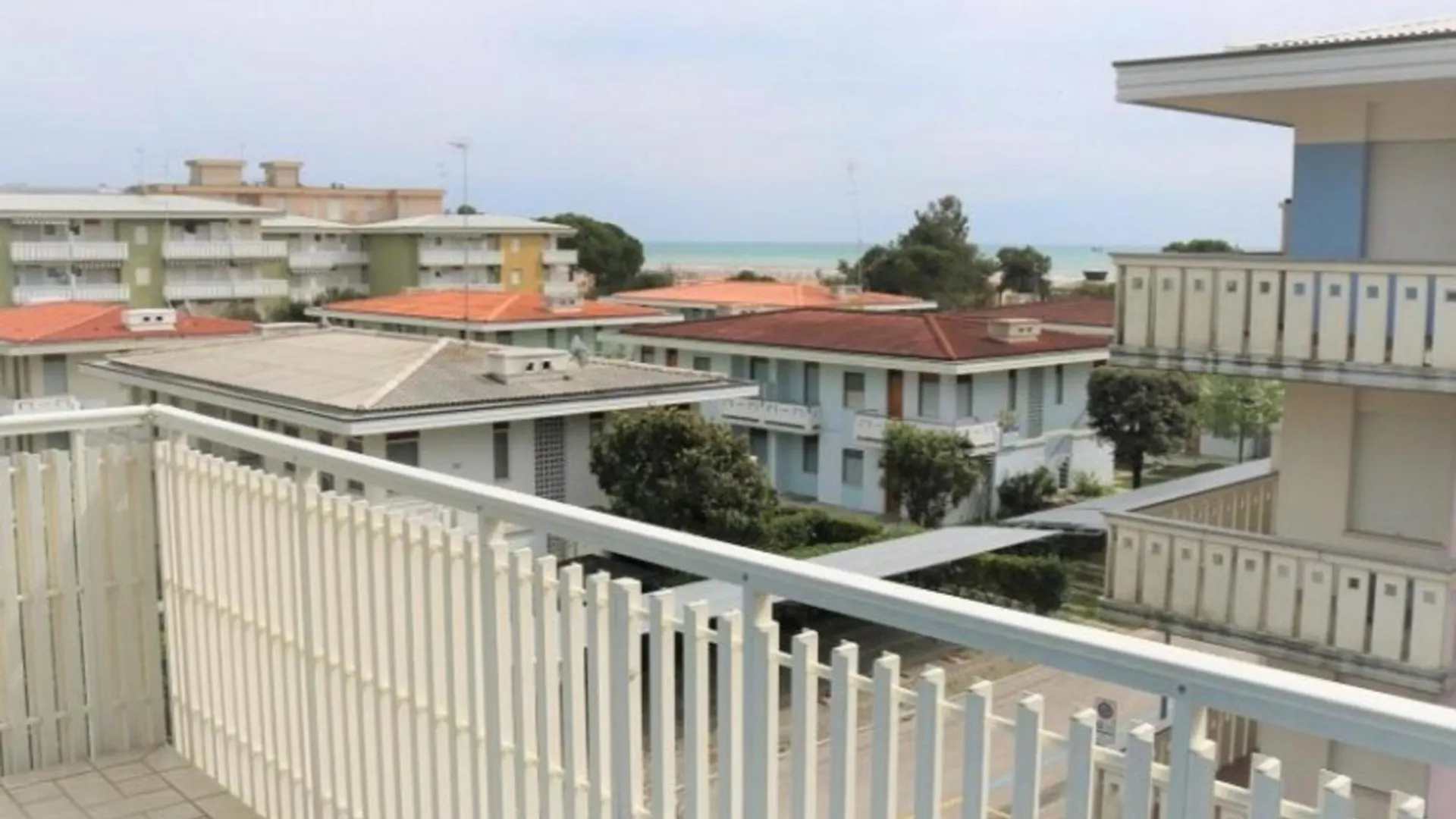 Beautiful Apartment With Sea View - Including Beach Place By Beahost Rentals Bibione Italy